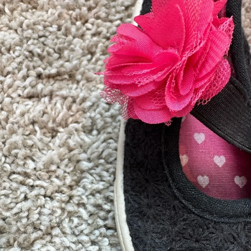 Toddler Girl mary jane shoes Black Dress Shoes with Pink Floral Detail size 5